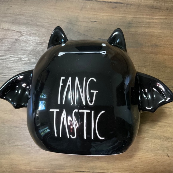 Rae Dunn FANG TASTIC Ceramic Bat Halloween Decor 8in x 6.5in - Picture 3 of 4